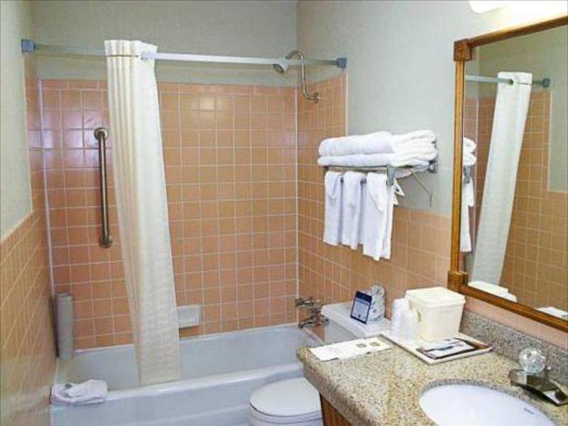 Best Western Hospitality House Emporia Exterior foto